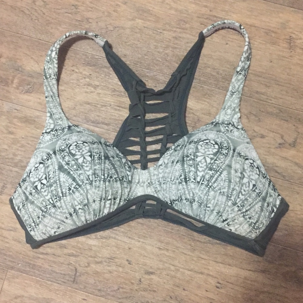 Zumiez swim top bikini